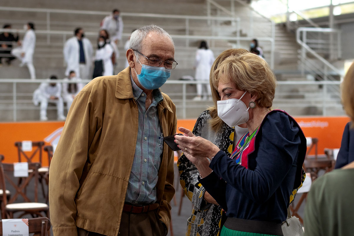 43 / 52 - Memorable Homenaje al Dr. Jesus López Domínguez en el Marco del Día del Médico