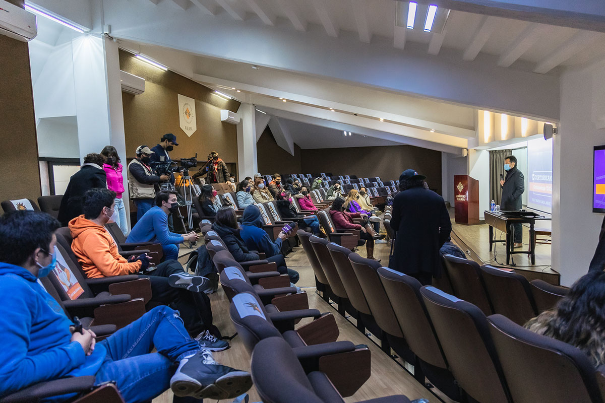 5 / 7 - Cortorreando: Charla con Tonatiuh García Jiménez