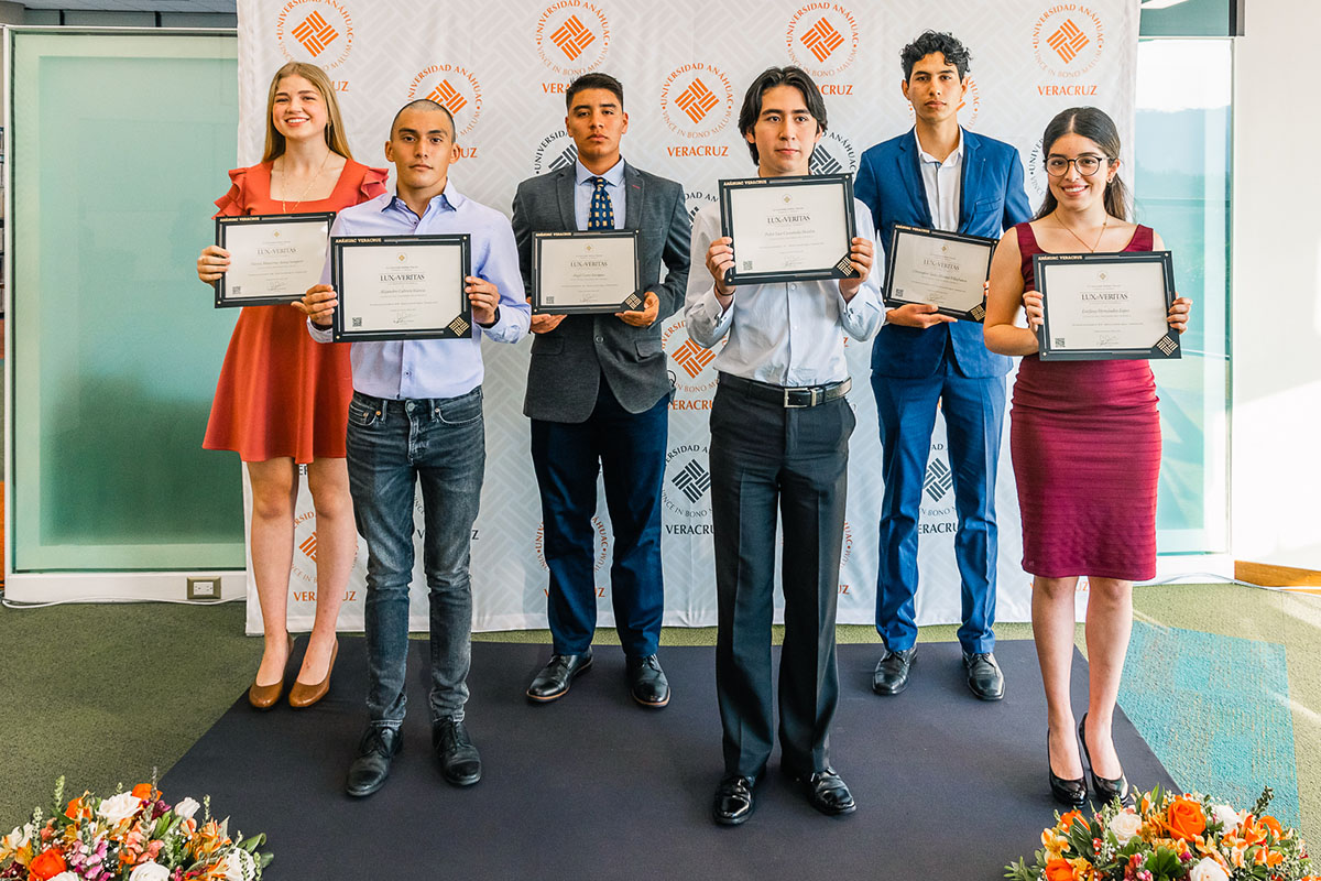 21 / 37 - Entrega de Premios Lux et Veritas 2022