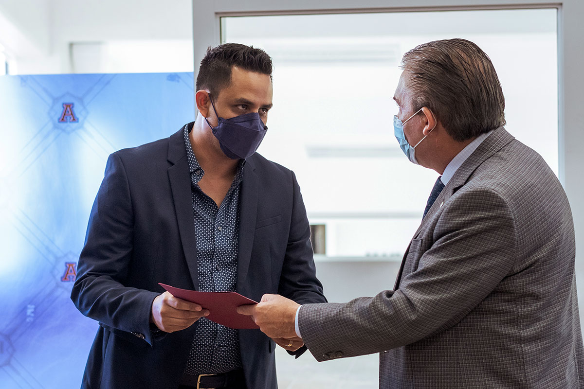 7 / 19 - Nuevo Consejo Consultivo Académico Conformado por Líderes de la Salud Dental