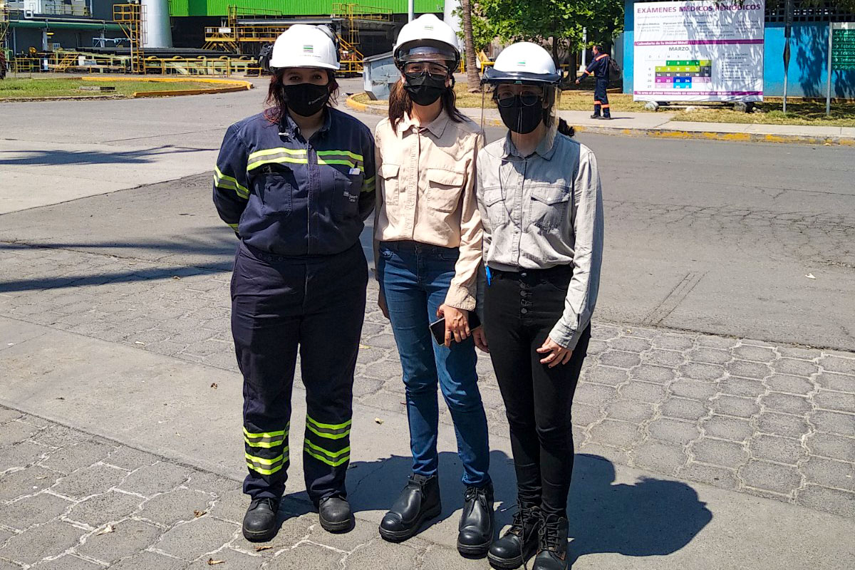 2 / 3 - Visita de Estudiantes de Ingeniería a Tenaris Tamsa