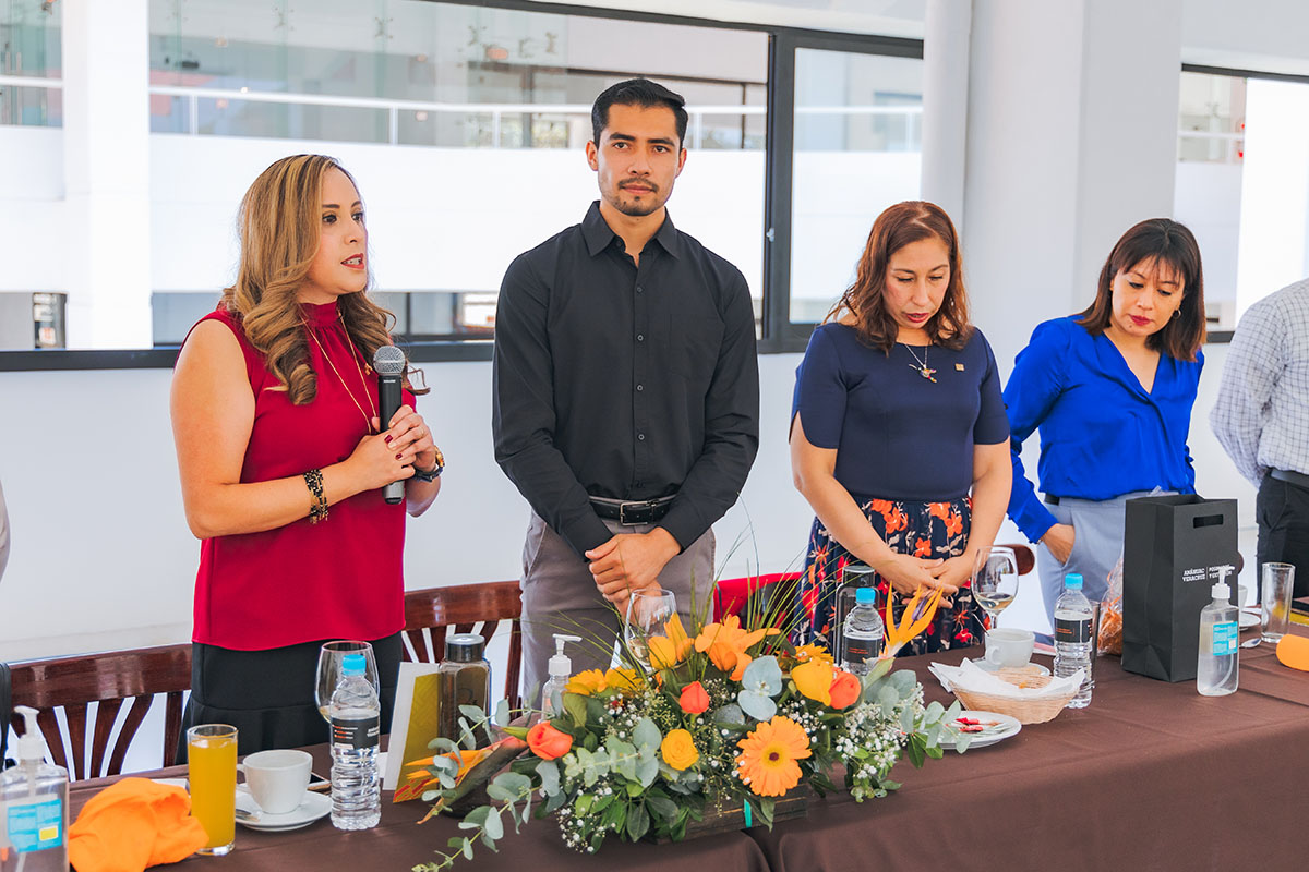 18 / 21 - La Meta Está Cerca: Clausura de la Primera Generación de la Maestría en Educación