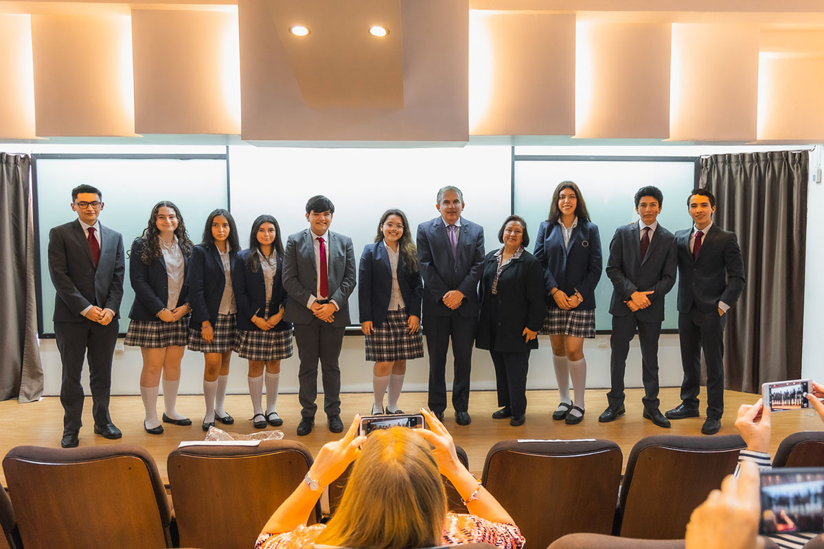 14 / 17 - Prepa Anáhuac Veracruz Participa en el XXVI Premio Lidera