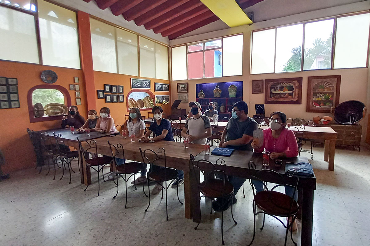 2 / 5 - Alumnos de Turismo Participaron en Acuyo Taller de Cocina Tradicional