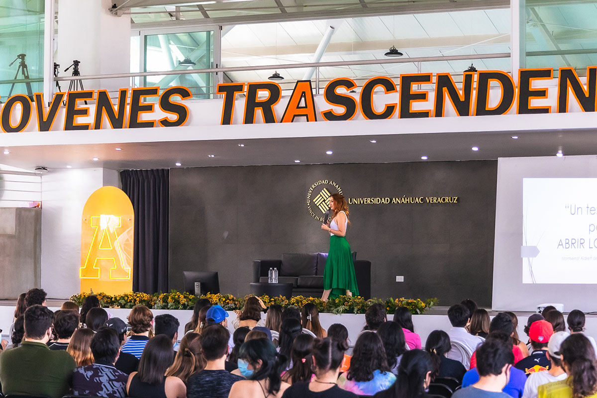 1 / 21 - 4.o Congreso Jóvenes Trascendentes