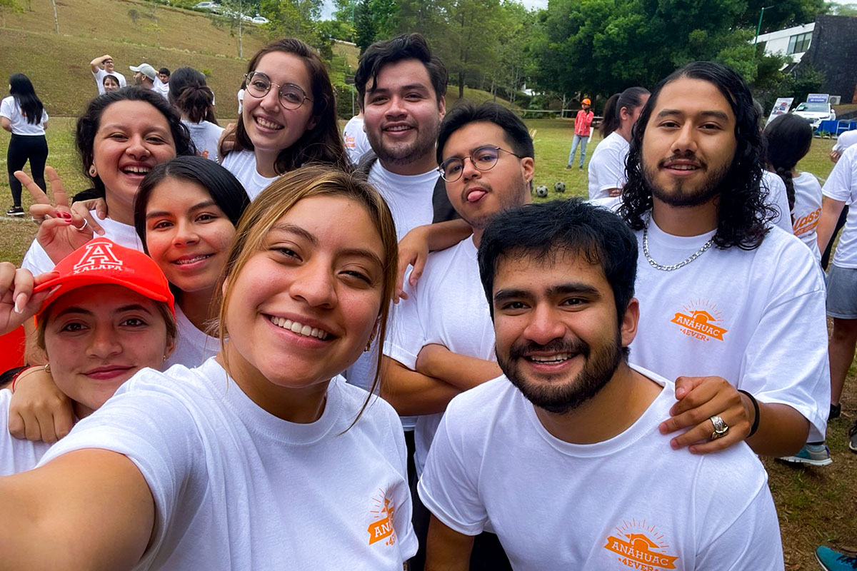 14 / 14 - FESAL: Jóvenes que Encienden el Ambiente Estudiantil