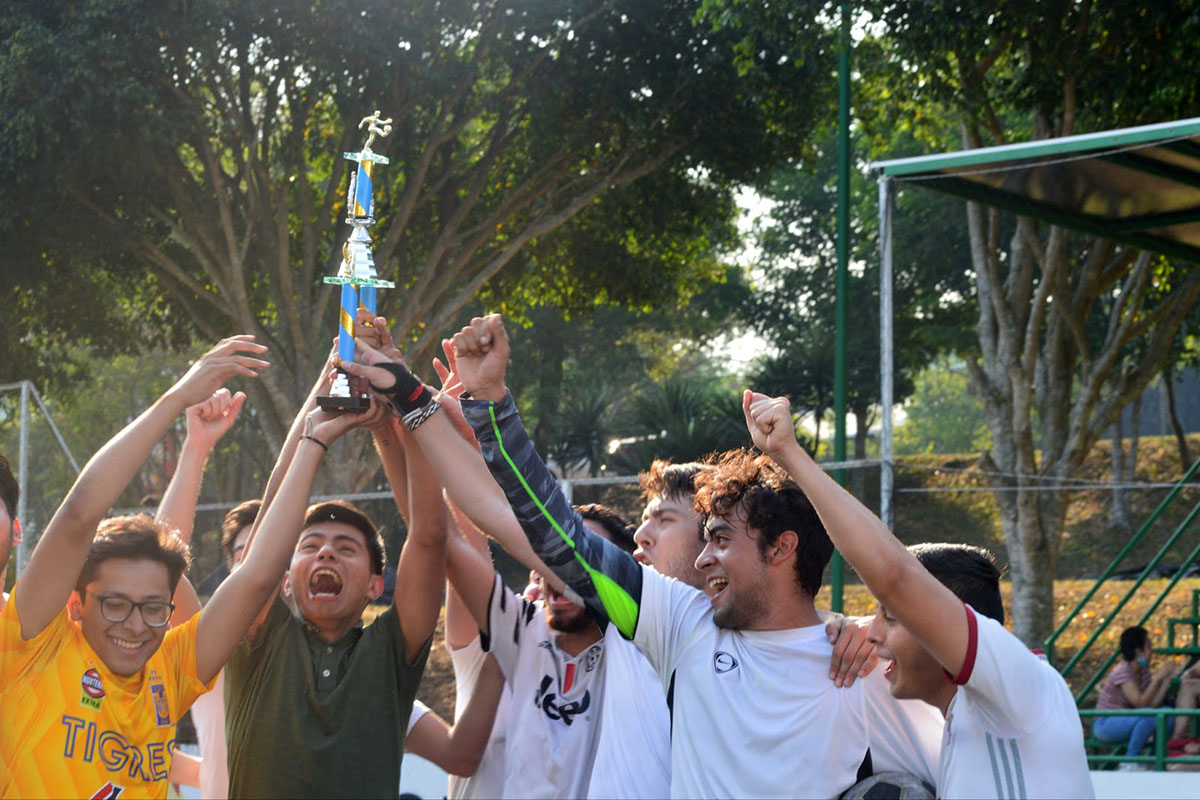 45 / 45 - Torneo de fútbol