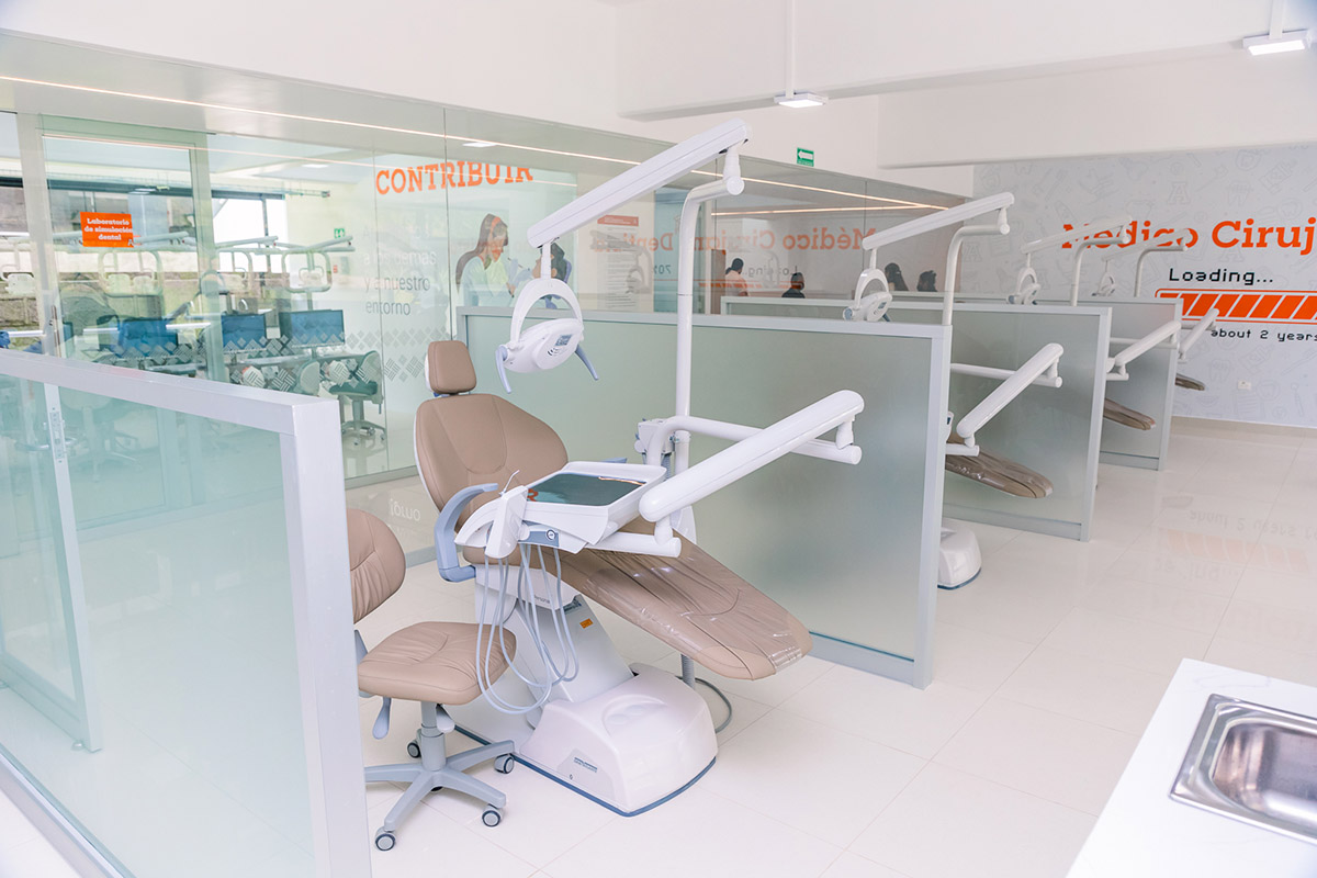 3 / 16 - Inauguración de Nuevas Instalaciones para las Futuras Generaciones de la Licenciatura en Médico Cirujano Dentista