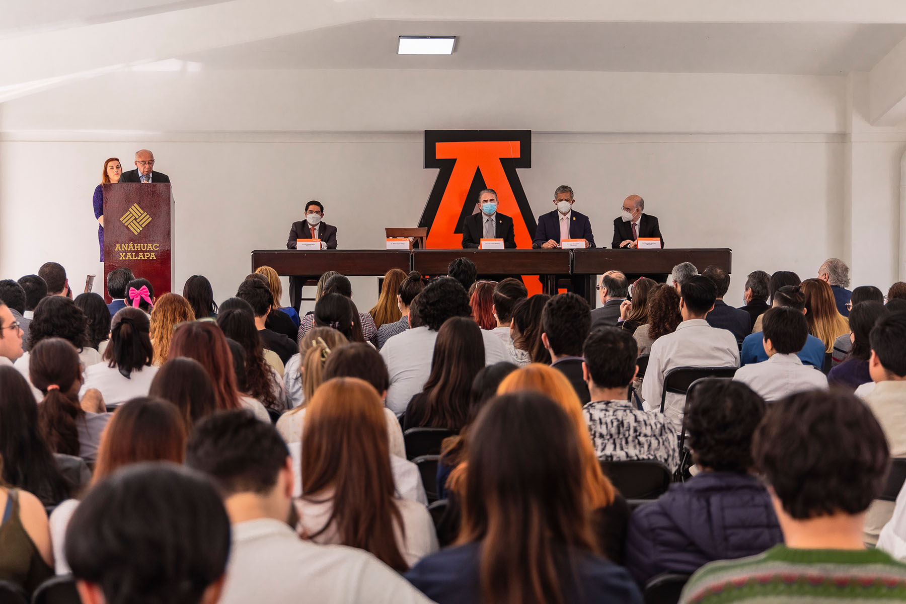 8 / 23 - Acreditación COMAEM para la Escuela de Medicina