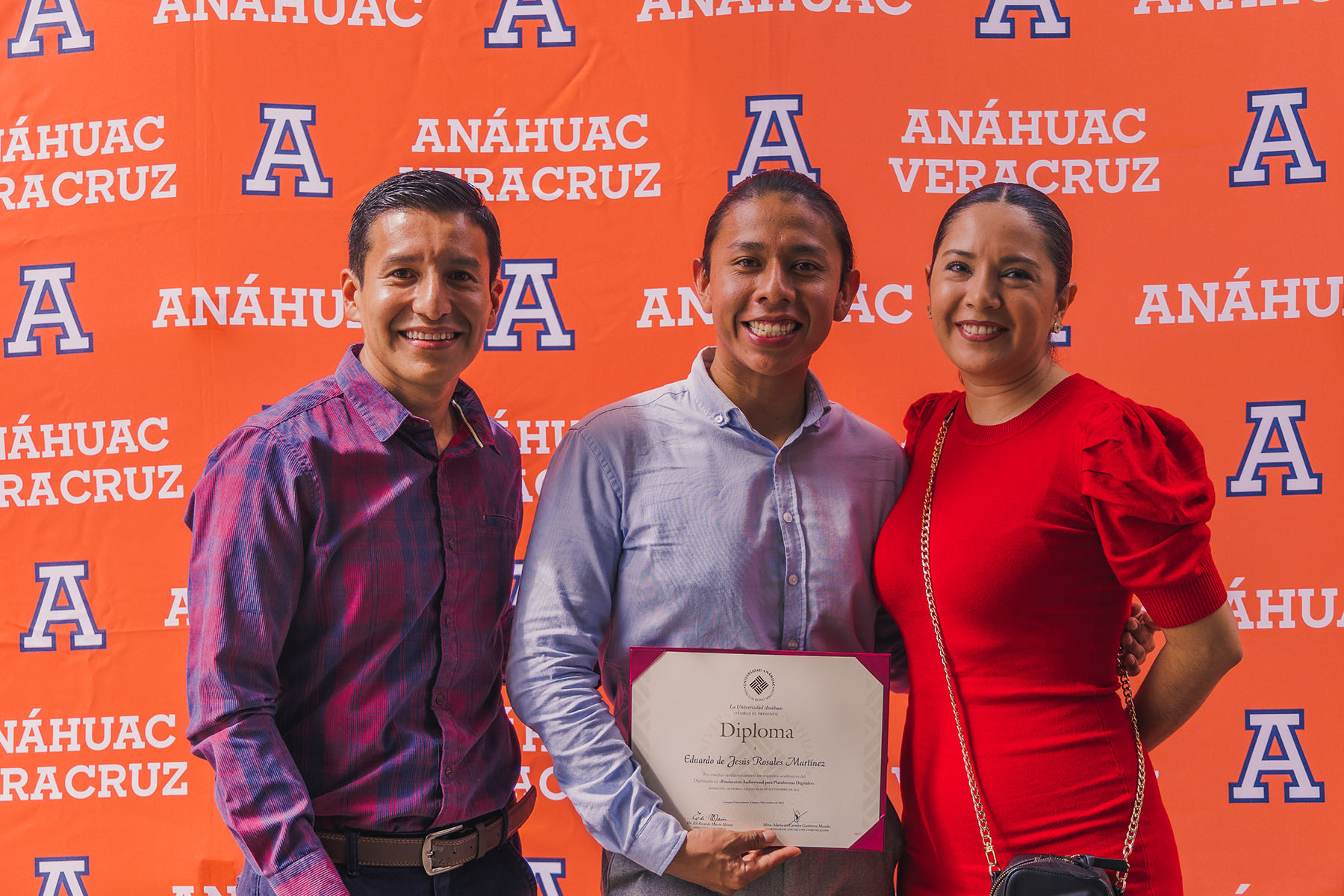 35 / 41 - Un Nuevo Grupo de Líderes Anáhuac Culmina sus Estudios de Diplomado