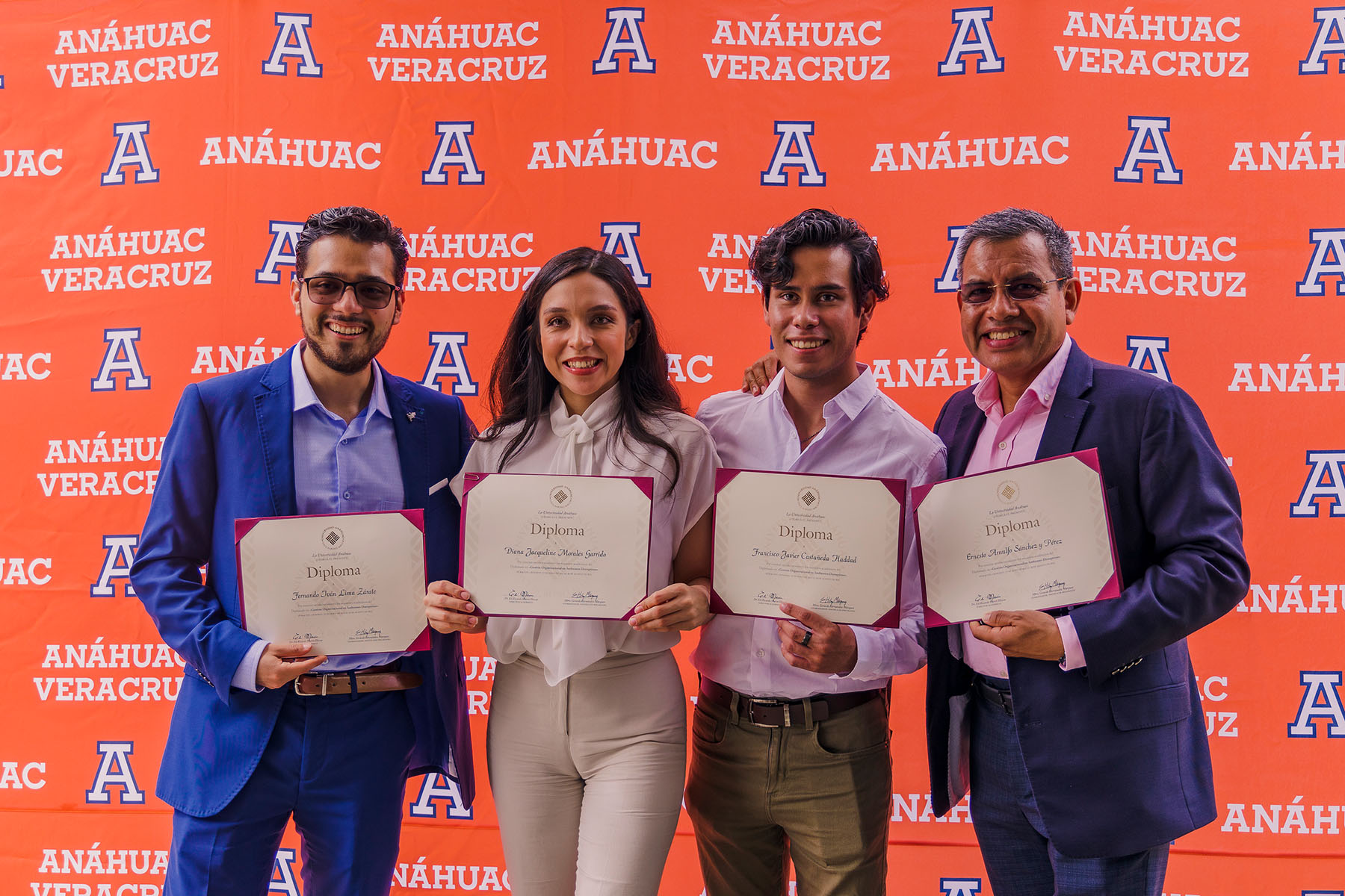 36 / 41 - Un Nuevo Grupo de Líderes Anáhuac Culmina sus Estudios de Diplomado