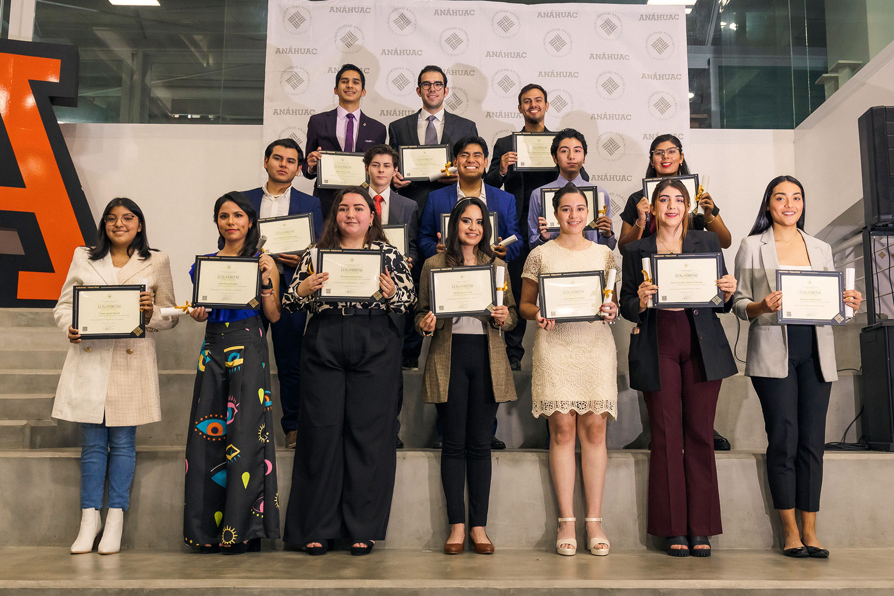 29 / 116 - Entrega de Premios Lux et Veritas y Ser Anáhuac 2022