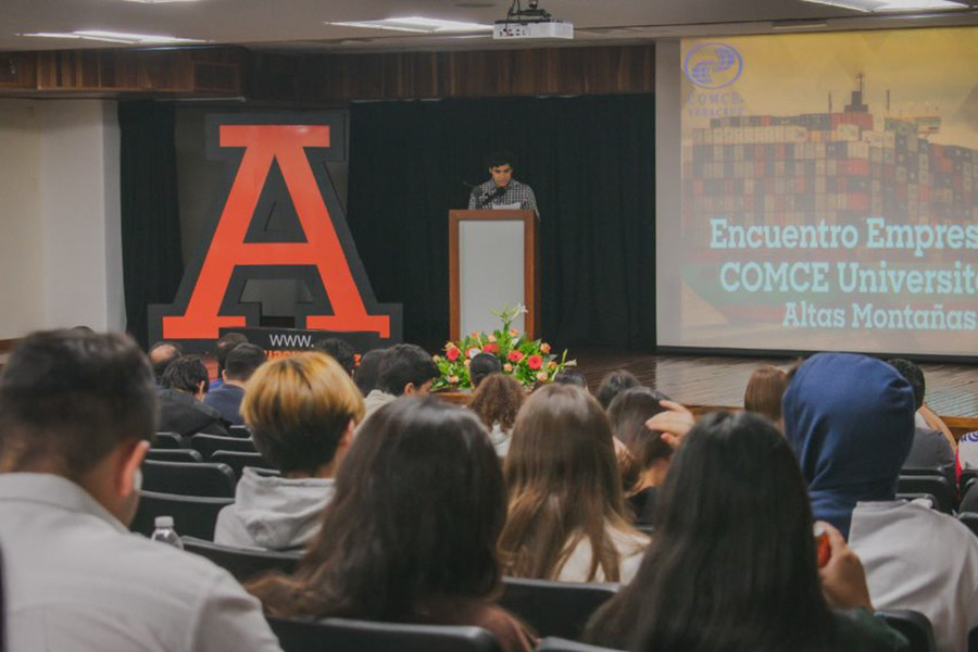 1 / 7 - Culmina Exitosamente el 2do Encuentro Empresarial COMCE Universitario: Altas Montañas