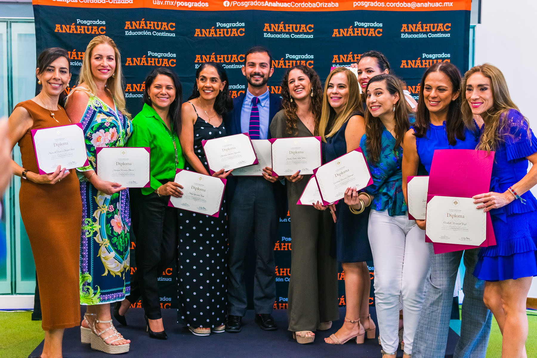 9 / 23 - Clausura de Diplomados de la Escuela de Psicología