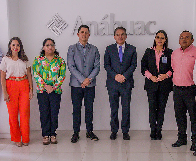 Firma de Convenio con Hospital Policlínica Óptima Xalapa