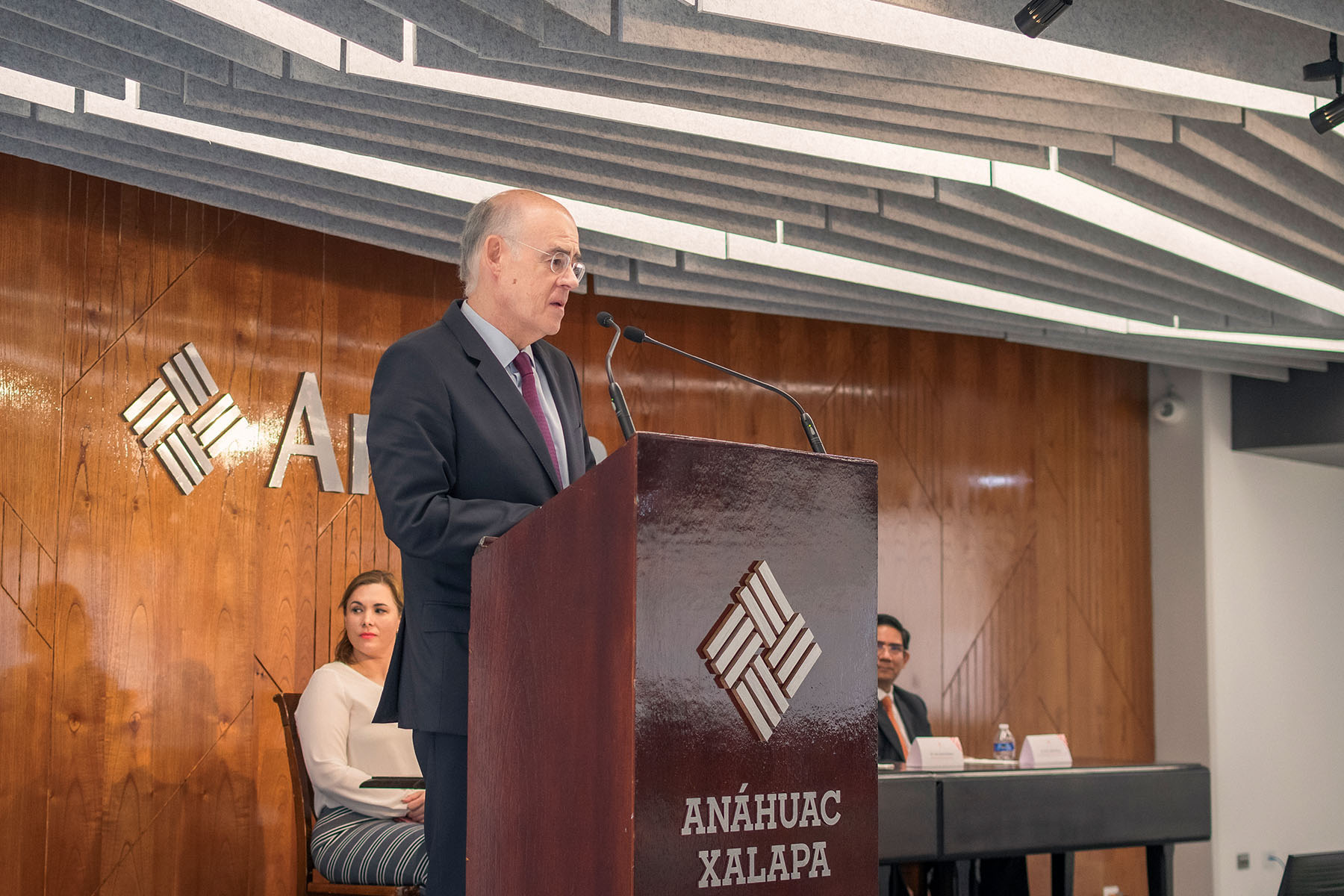 18 / 37 - Ceremonia de Agradecimiento al Dr. Francisco de Jesús Martínez Márquez