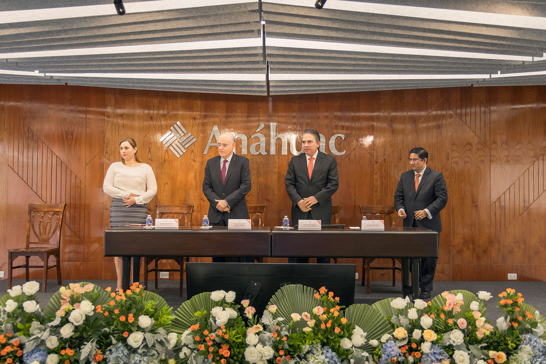 19 / 37 - Ceremonia de Agradecimiento al Dr. Francisco de Jesús Martínez Márquez