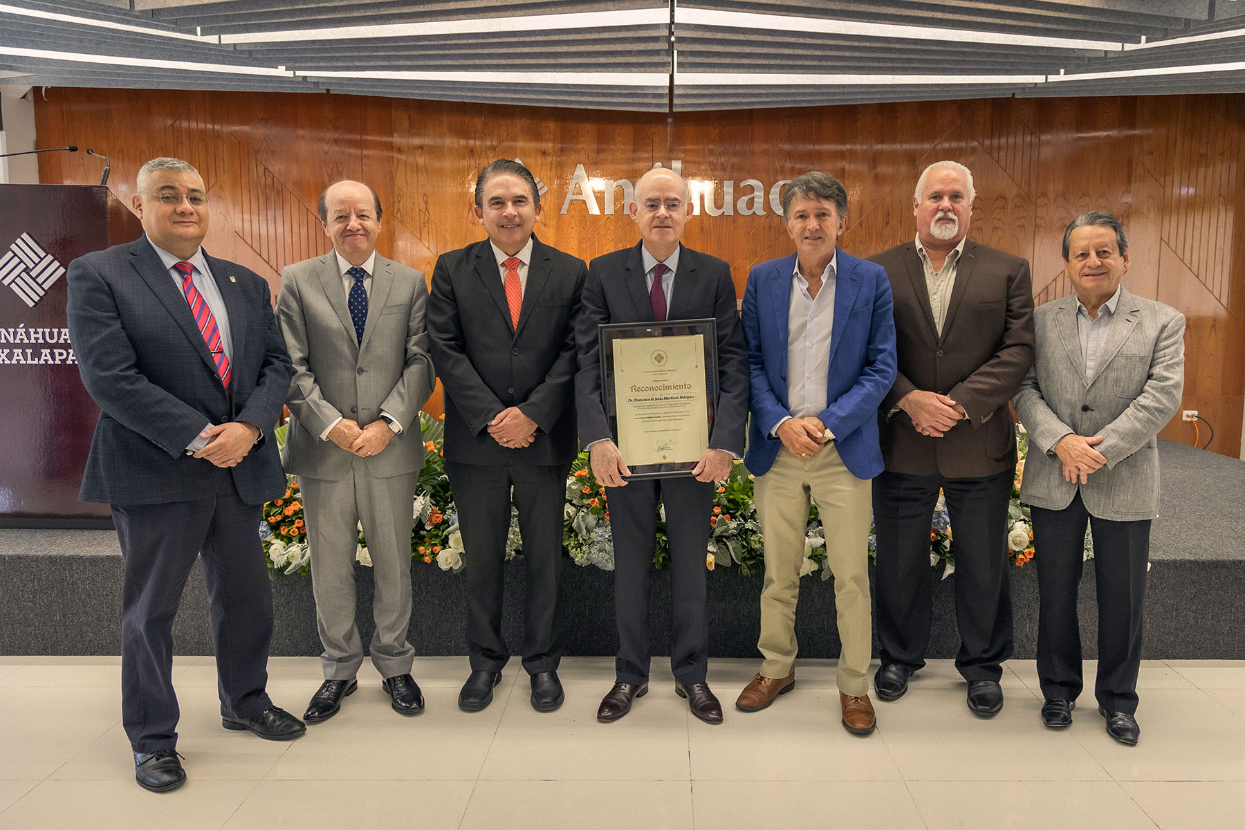 27 / 37 - Ceremonia de Agradecimiento al Dr. Francisco de Jesús Martínez Márquez