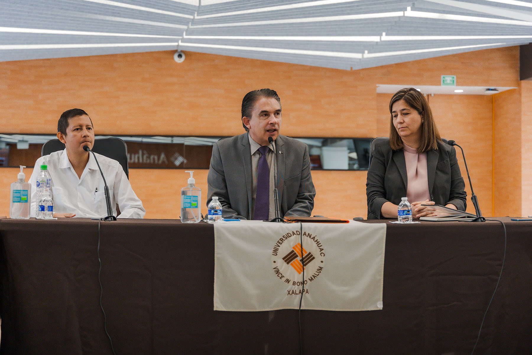 4 / 13 - Cambio de Presidencia del Consejo Consultivo Académico de Ingeniería