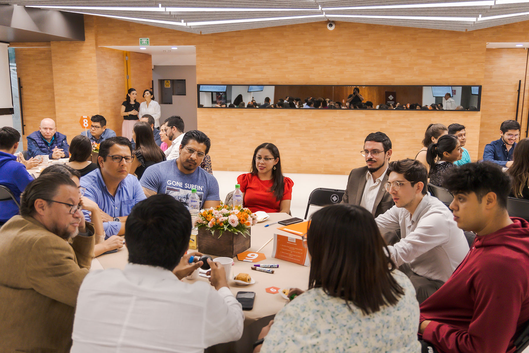 9 / 31 - Coffee Connect: Networking entre Alumnos de Posgrado