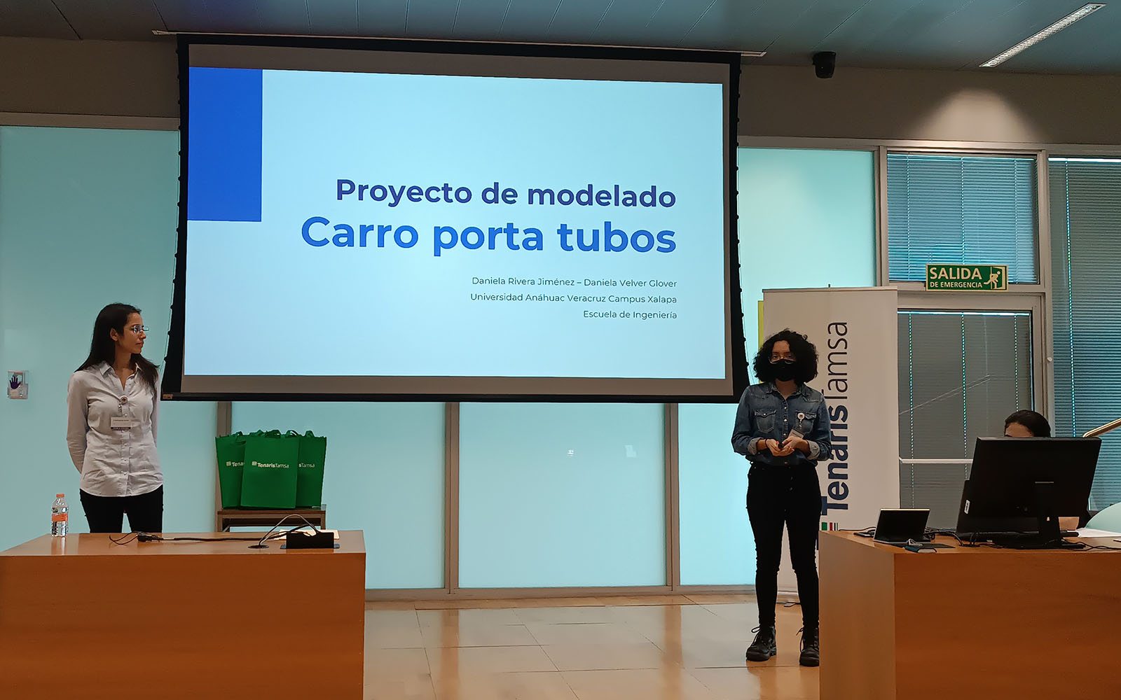 7 / 11 - Alumnos de la Escuela de Ingeniería Desarrollan Proyecto en Tenaris Tamsa