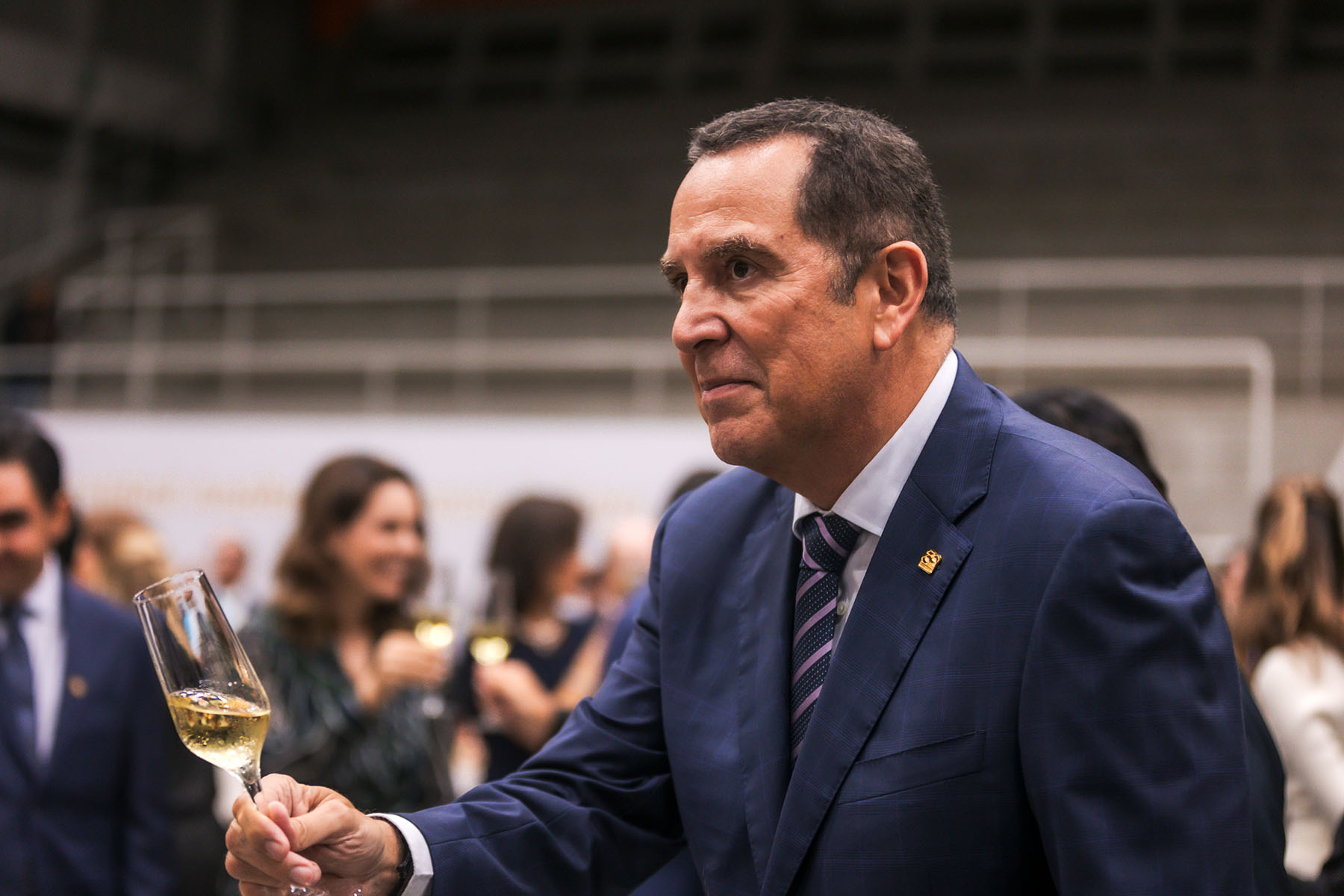 104 / 113 - Nuestra Universidad Celebra 30 Años Formando Grandes Líderes y Mejores Personas