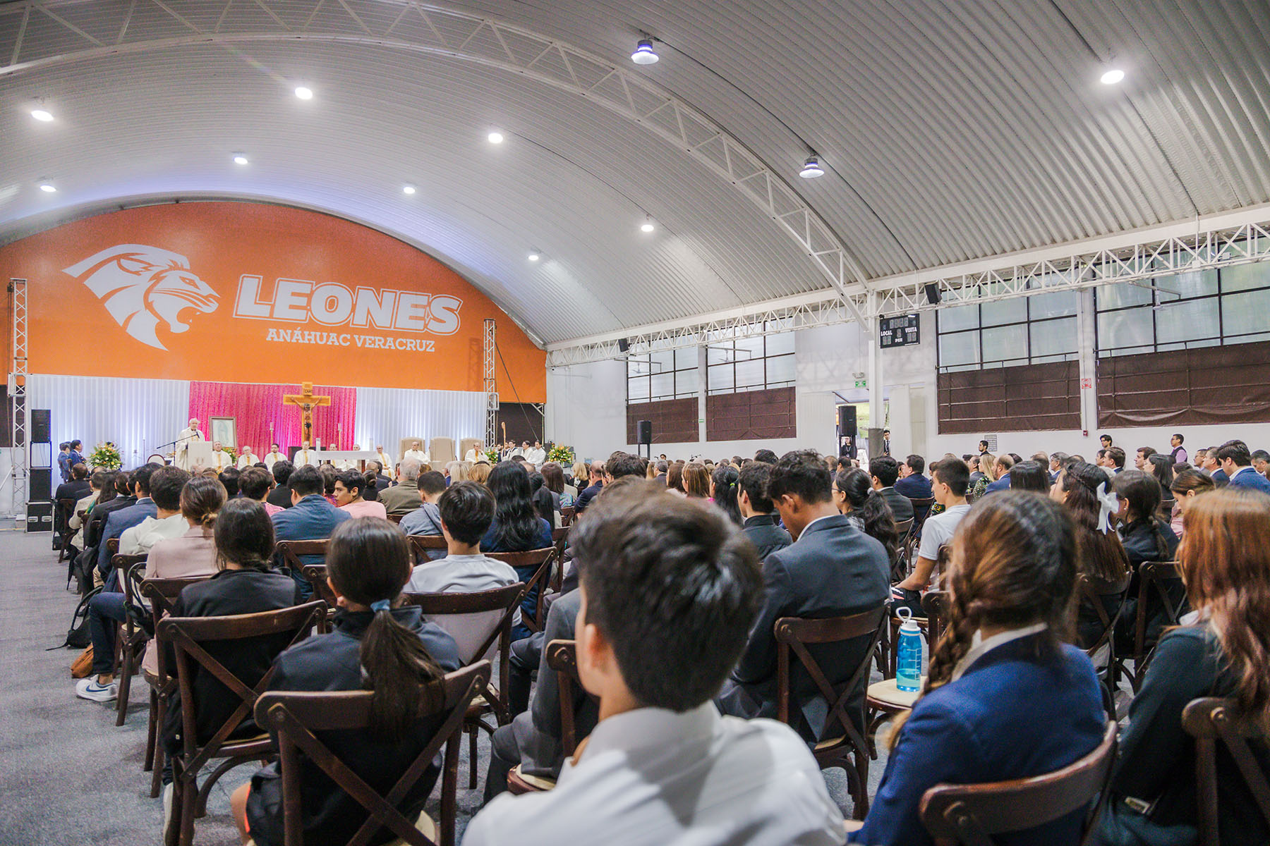 13 / 113 - Nuestra Universidad Celebra 30 Años Formando Grandes Líderes y Mejores Personas