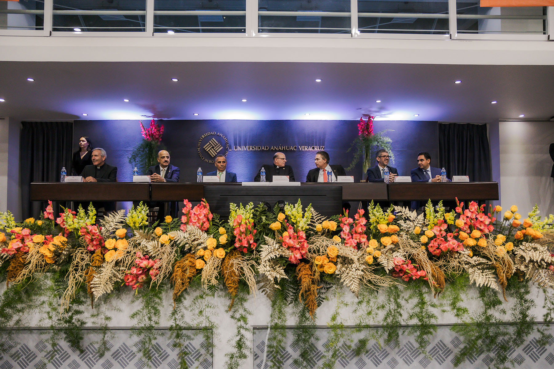 38 / 113 - Nuestra Universidad Celebra 30 Años Formando Grandes Líderes y Mejores Personas