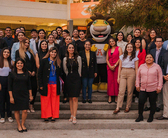 Comunidad de Posgrados en su Trigésimo Aniversario