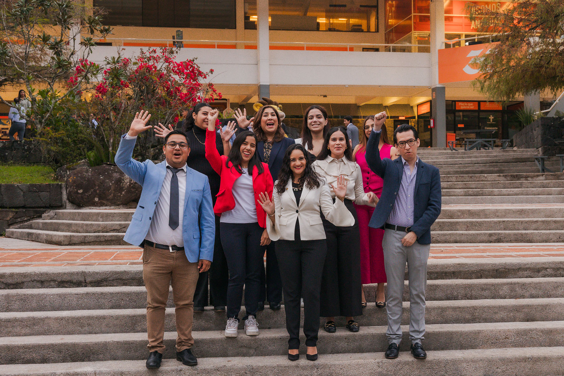 28 / 32 - Comunidad de Posgrados en su Trigésimo Aniversario