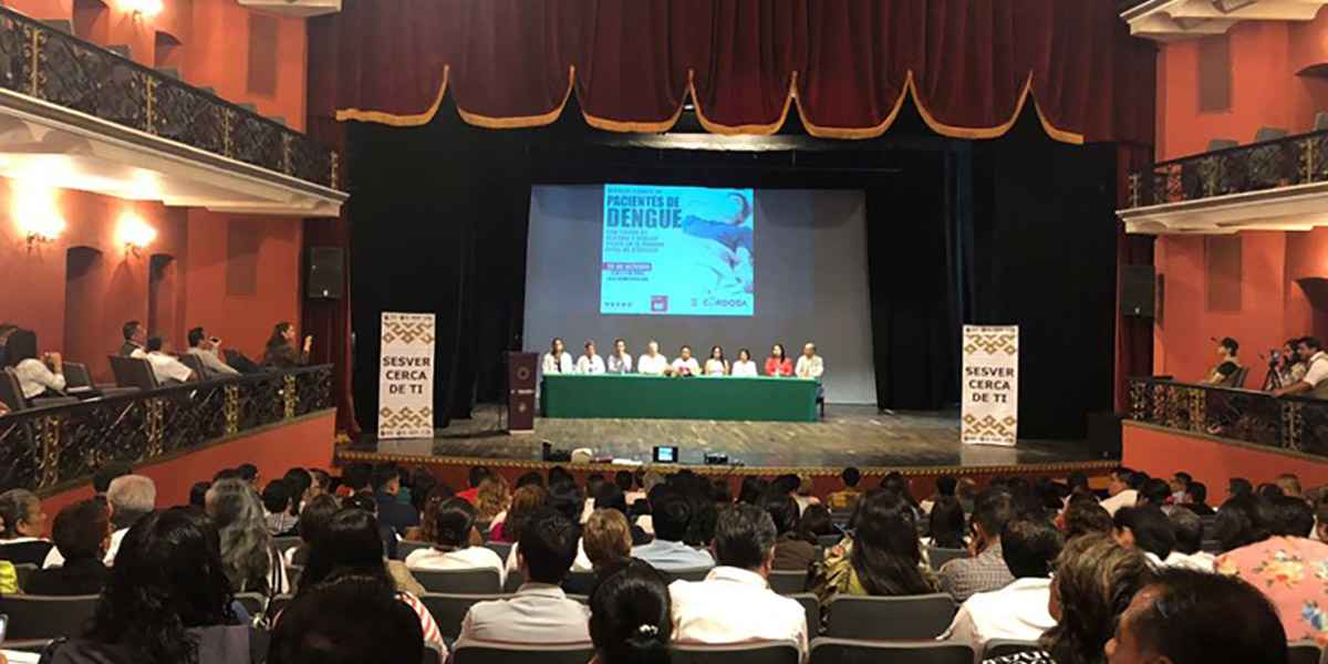 1 / 3 - Estudiantes de la Escuela de Medicina se Capacitan en el Manejo Clínico del Dengue