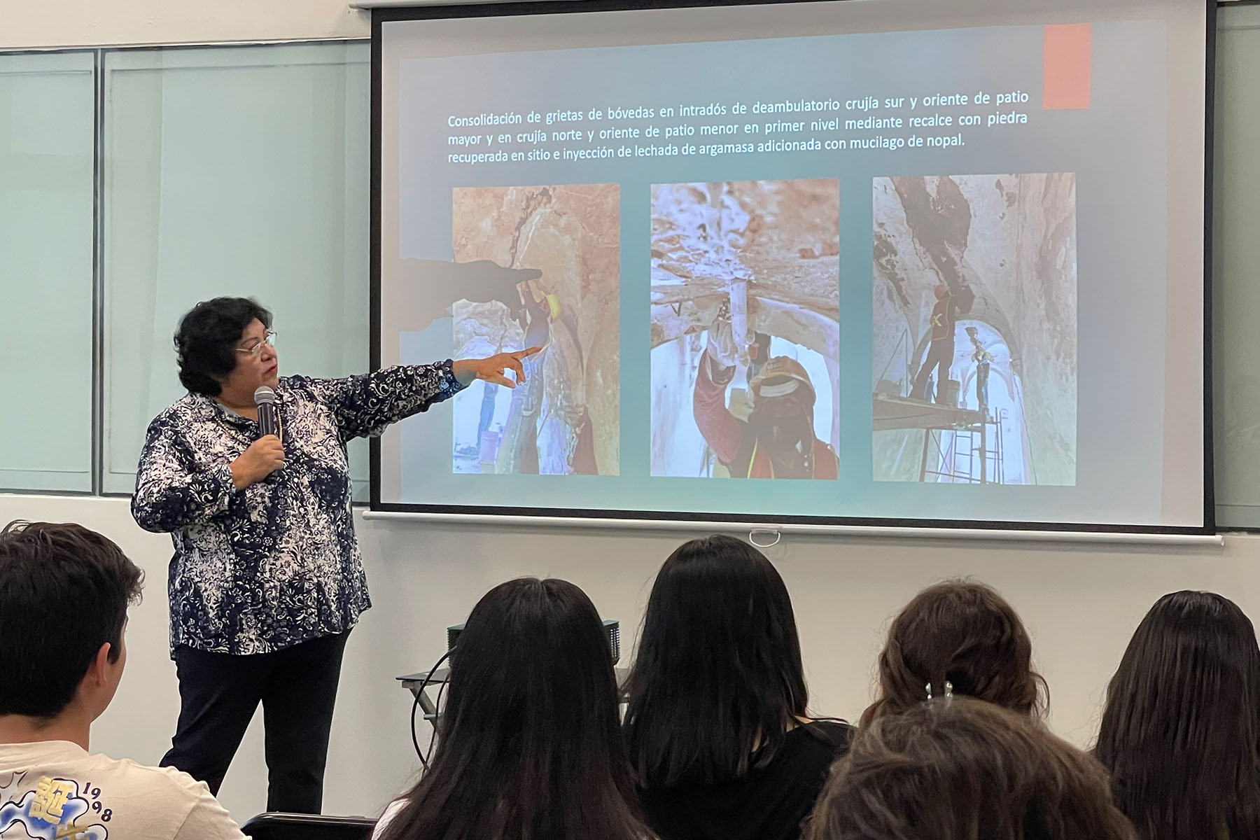 10 / 10 - Conferencia Magistral del Instituto Nacional de Antropología e Historia