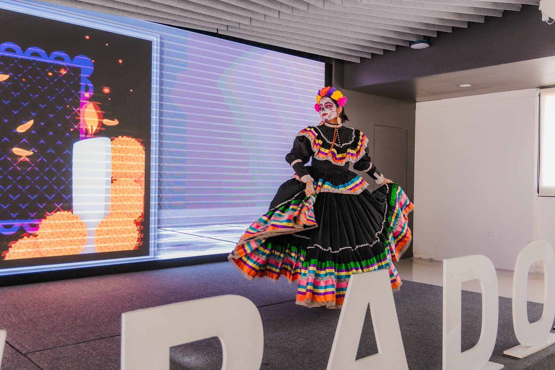 23 / 36 - Festín de Día de Muertos de Posgrados ¡Ahí viene la Calaca!