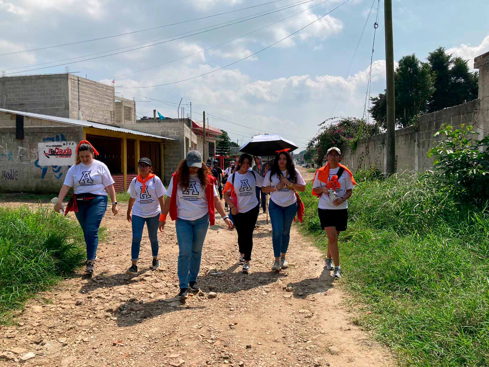 4 / 14 - El Camino de Calicanto: Caminata Religiosa