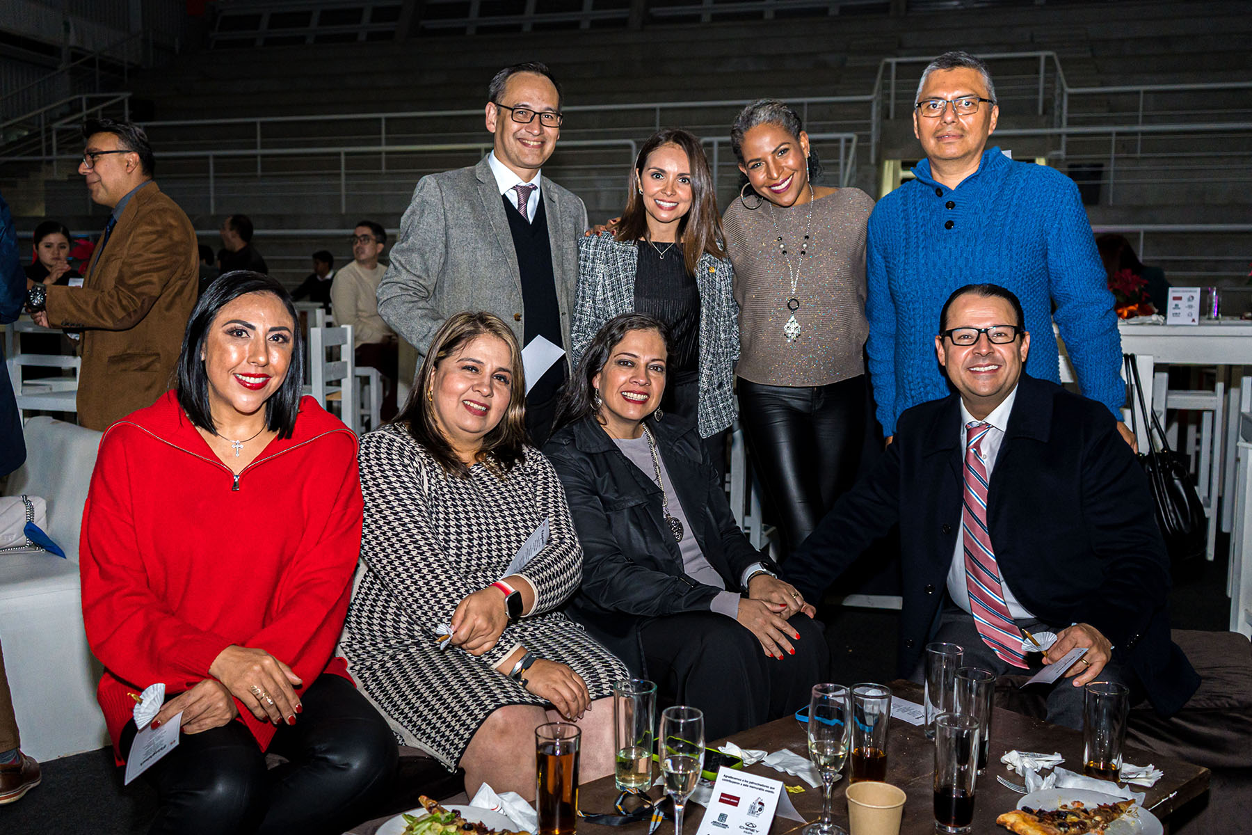 24 / 25 - Reencuentro de Líderes en el Brindis Navideño para Egresados