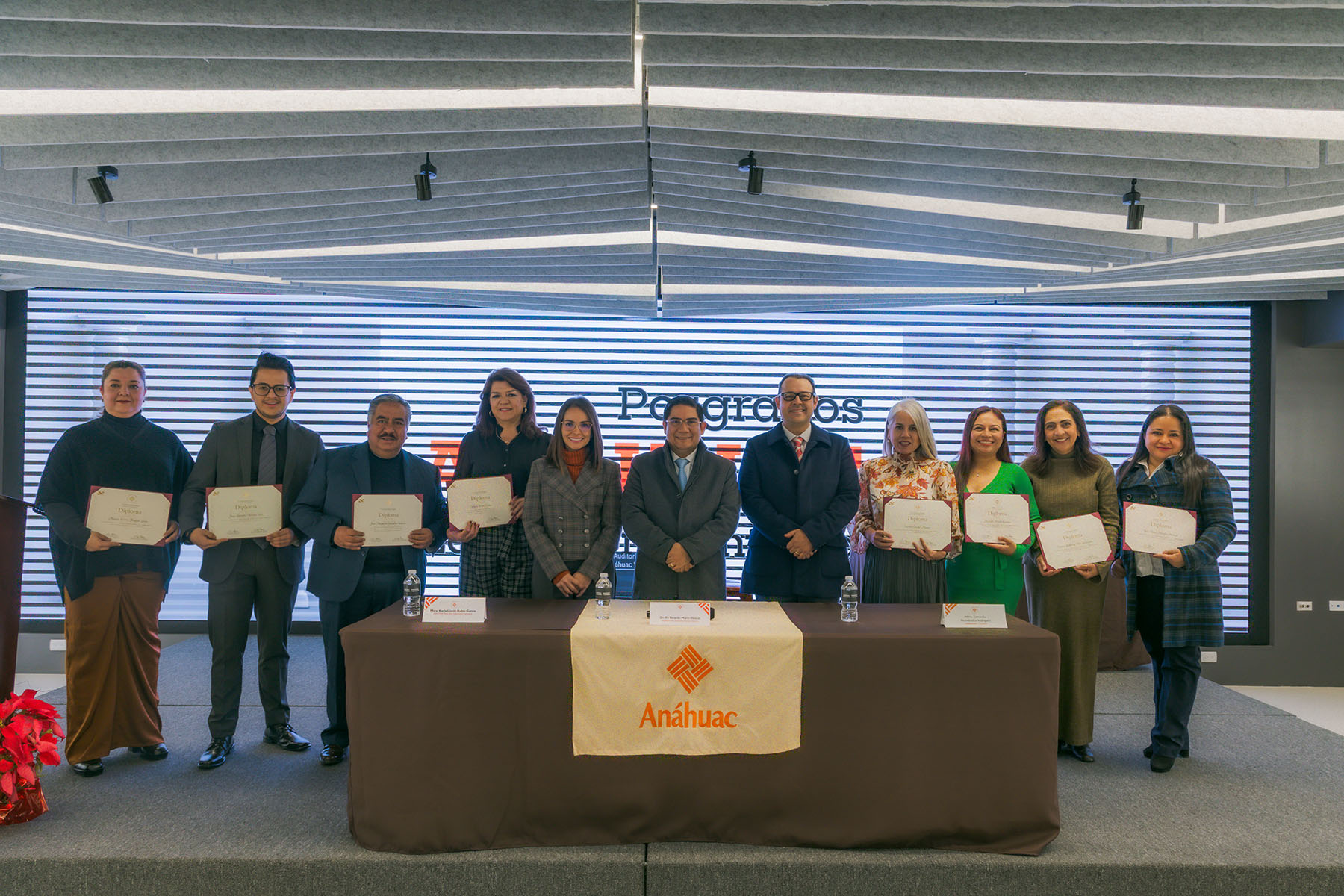 15 / 34 - Clausura Presencial de Diplomados de Psicología