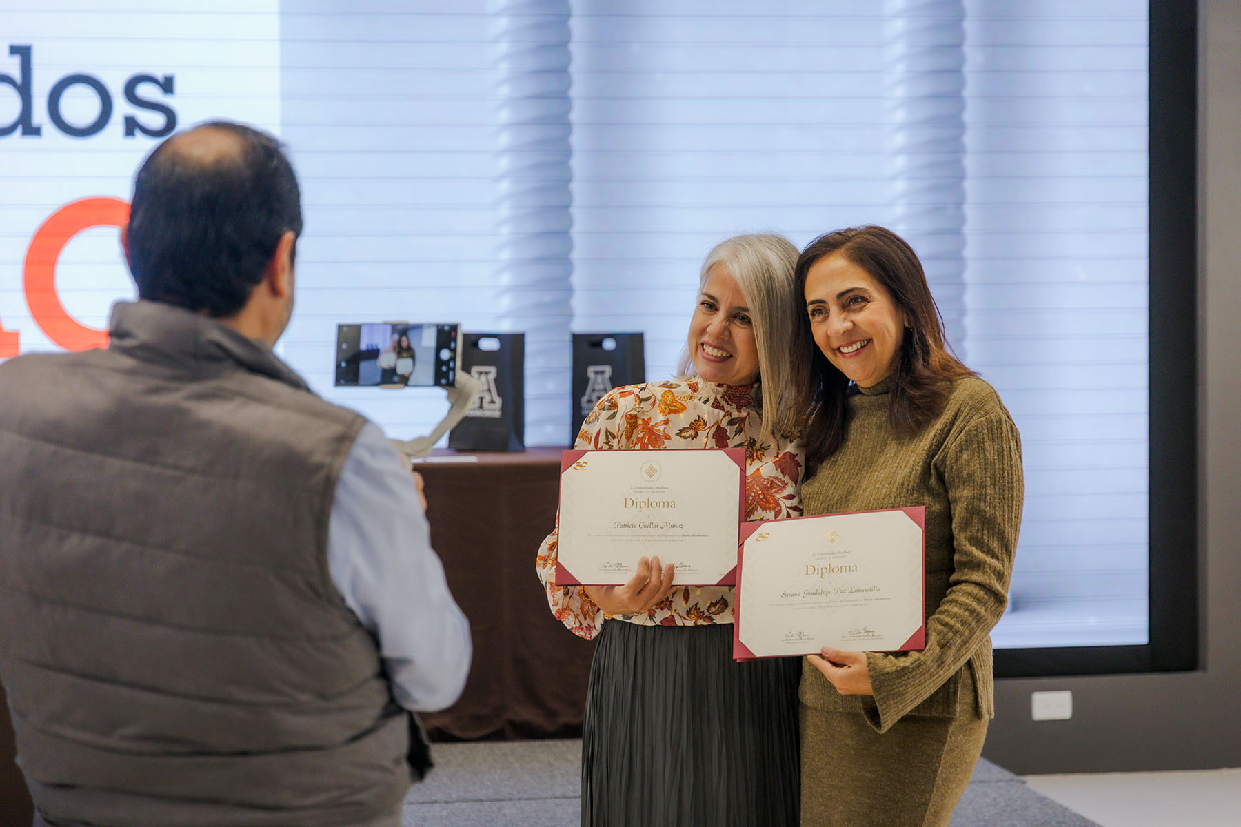 17 / 34 - Clausura Presencial de Diplomados de Psicología