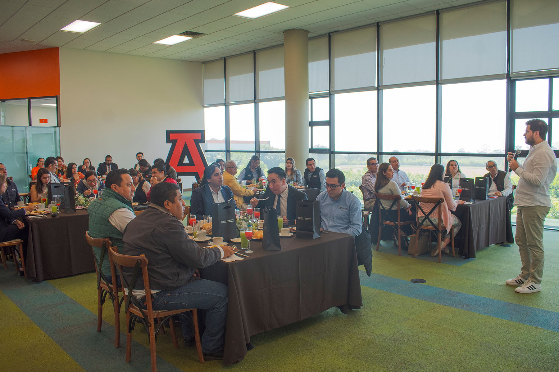 13 / 15 - Segundo Encuentro Anual de Líderes del Talento Humano