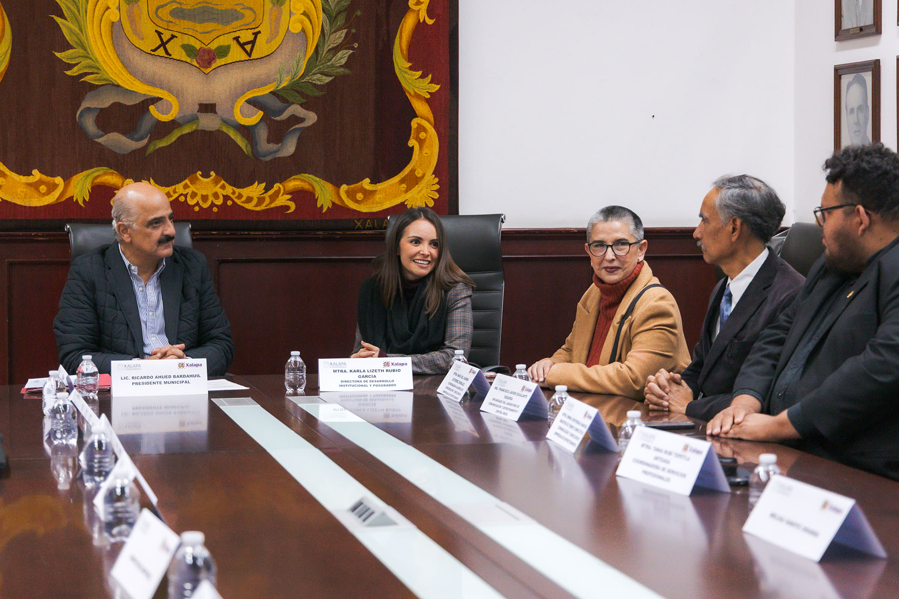 4 / 16 - Presidente Municipal Reconoce a Alumnos y Maestros por Servicio Profesional