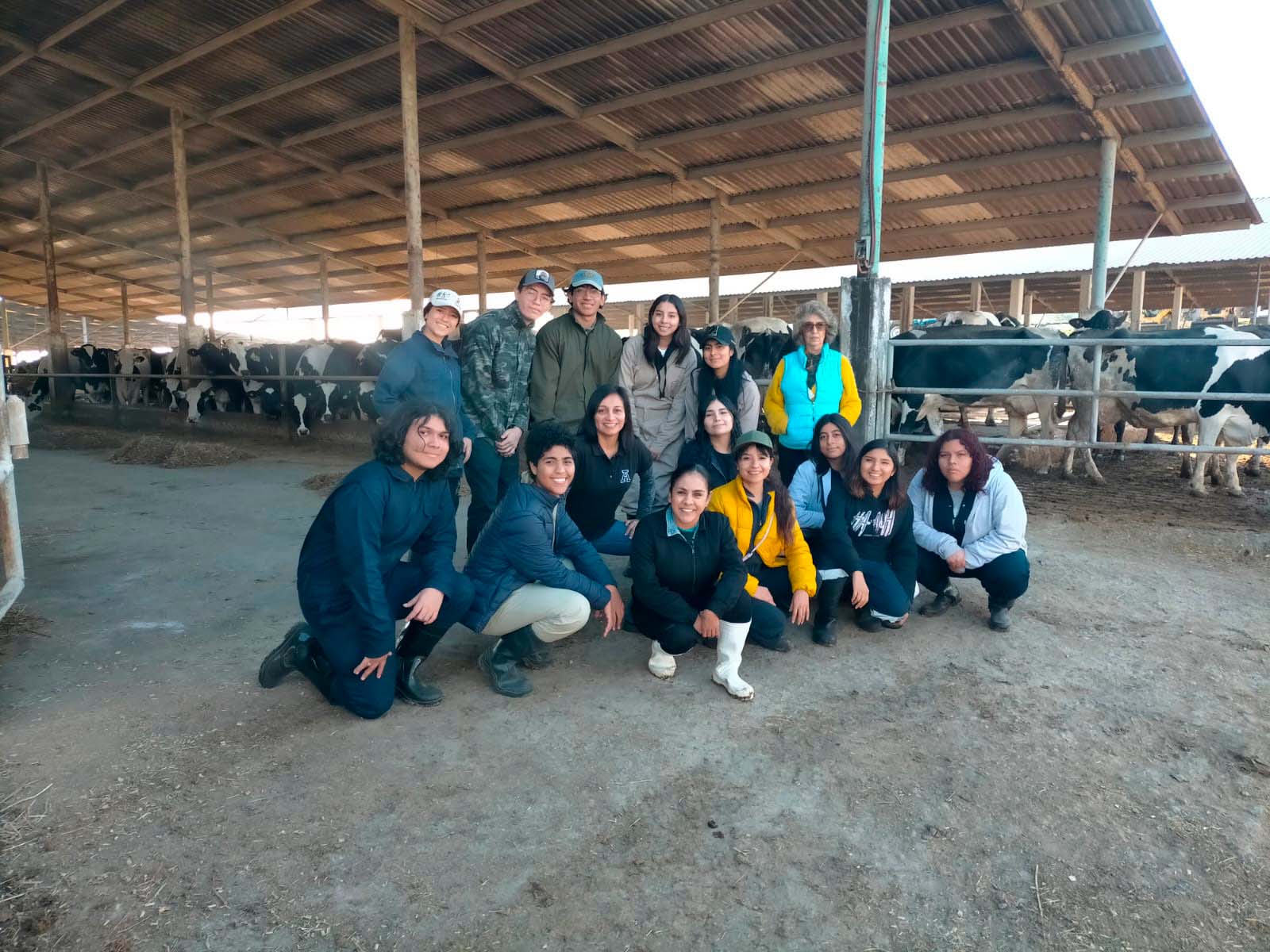 2 / 6 - Visita a Rancho Ganadero Especializado en Producción de Leche