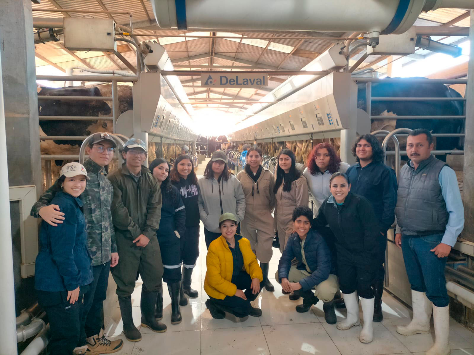 6 / 6 - Visita a Rancho Ganadero Especializado en Producción de Leche