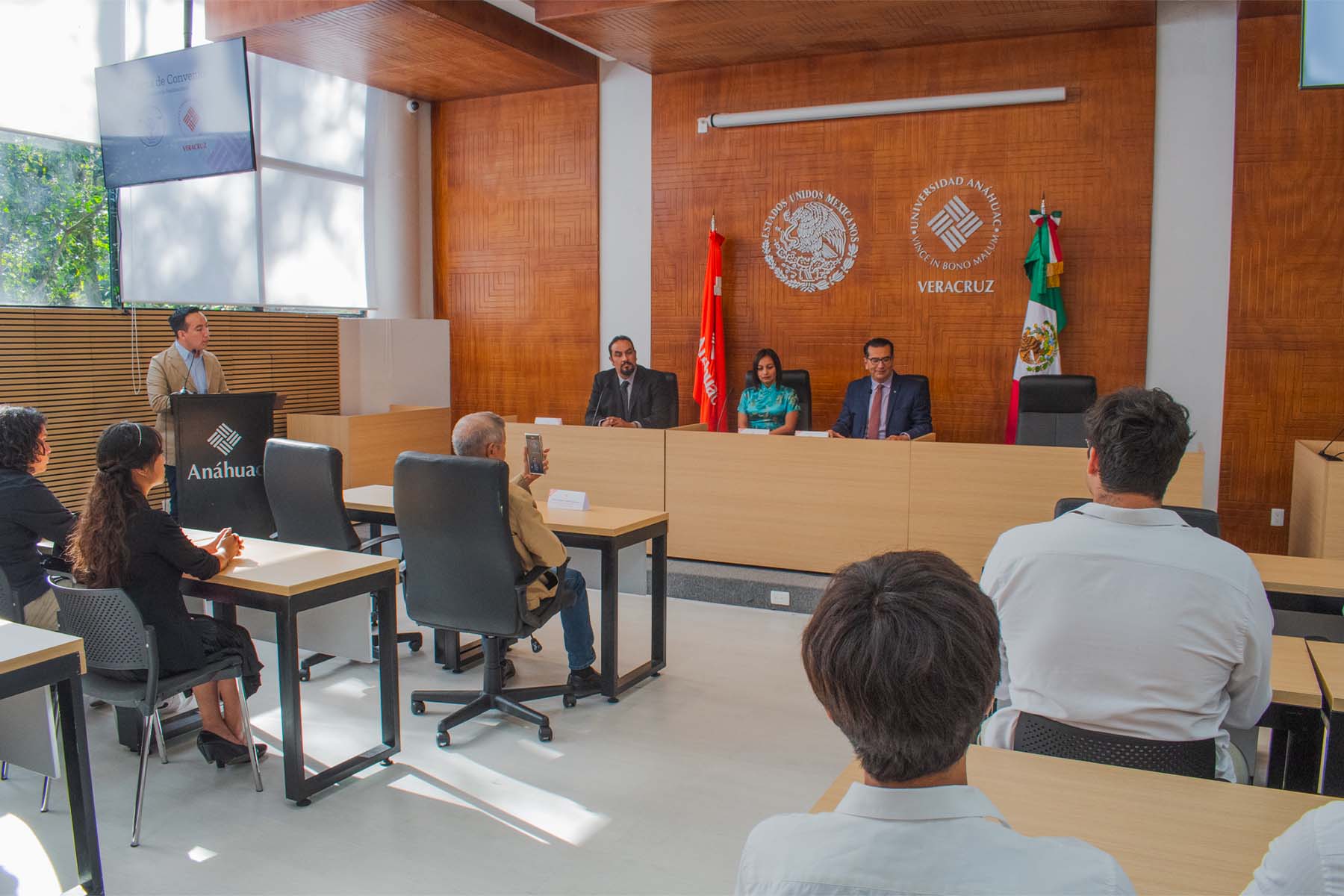 5 / 24 - Firma de Convenio de Colaboración con el Colegio Estatal de Médicos Veterinarios Zootecnistas de Veracruz