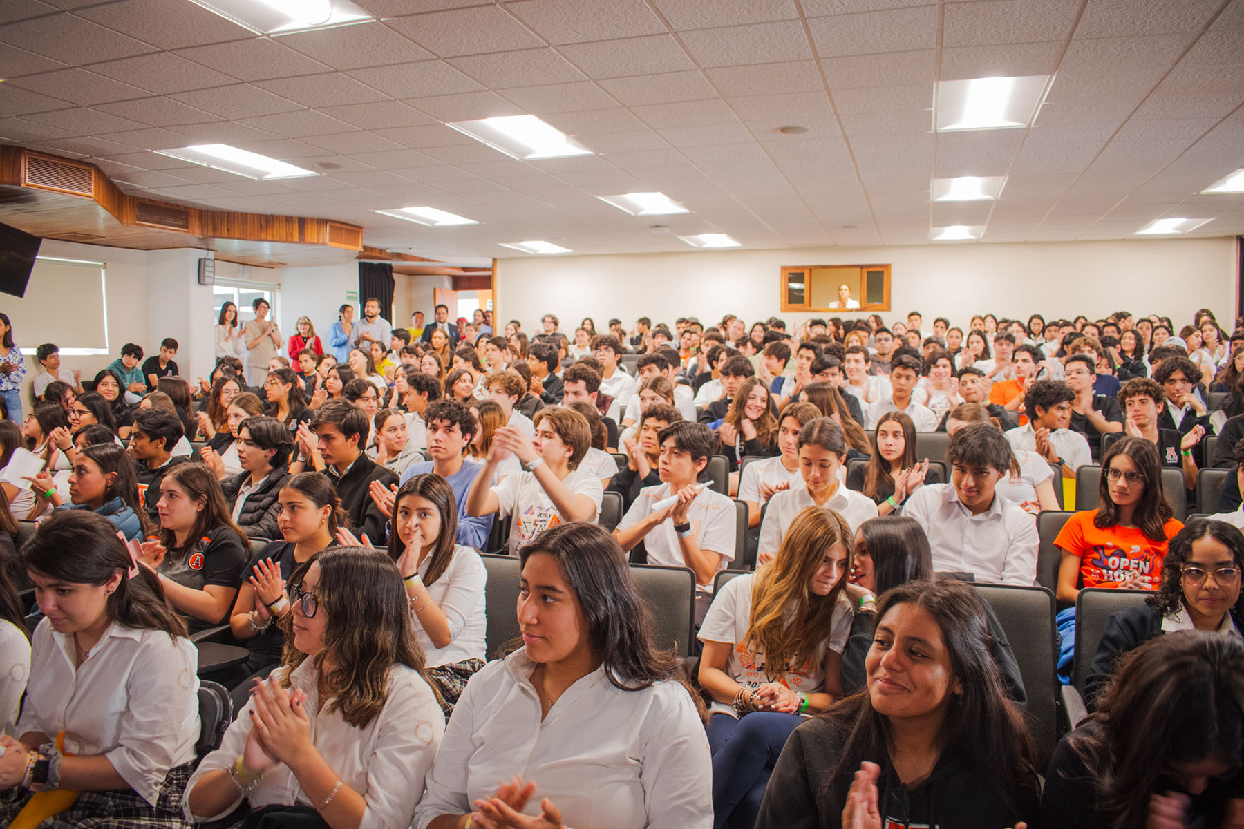 6 / 40 - Visita de Miembros de la Red Internacional de Universidades del Regnum Christi