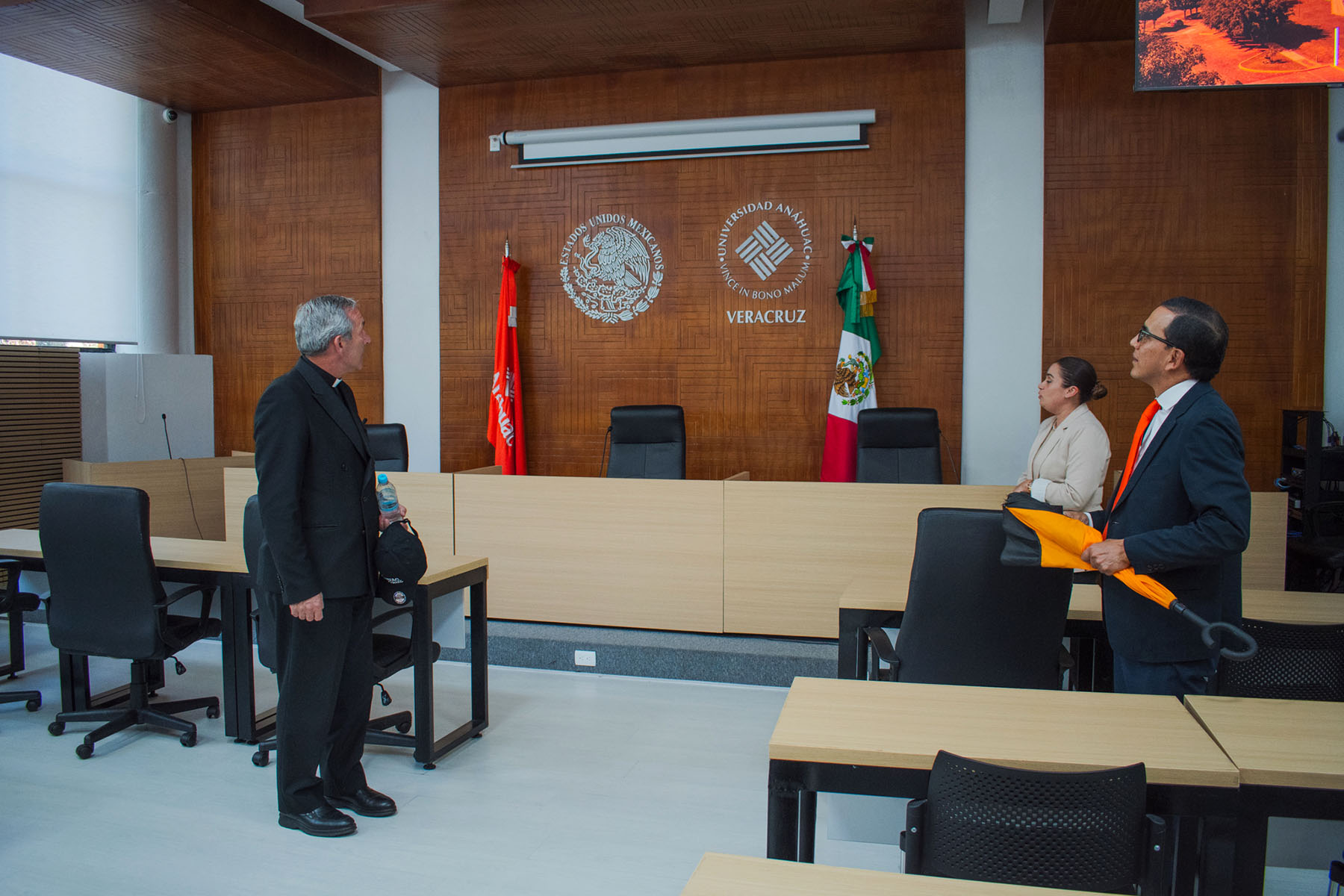 16 / 40 - Visita de Miembros de la Red Internacional de Universidades del Regnum Christi