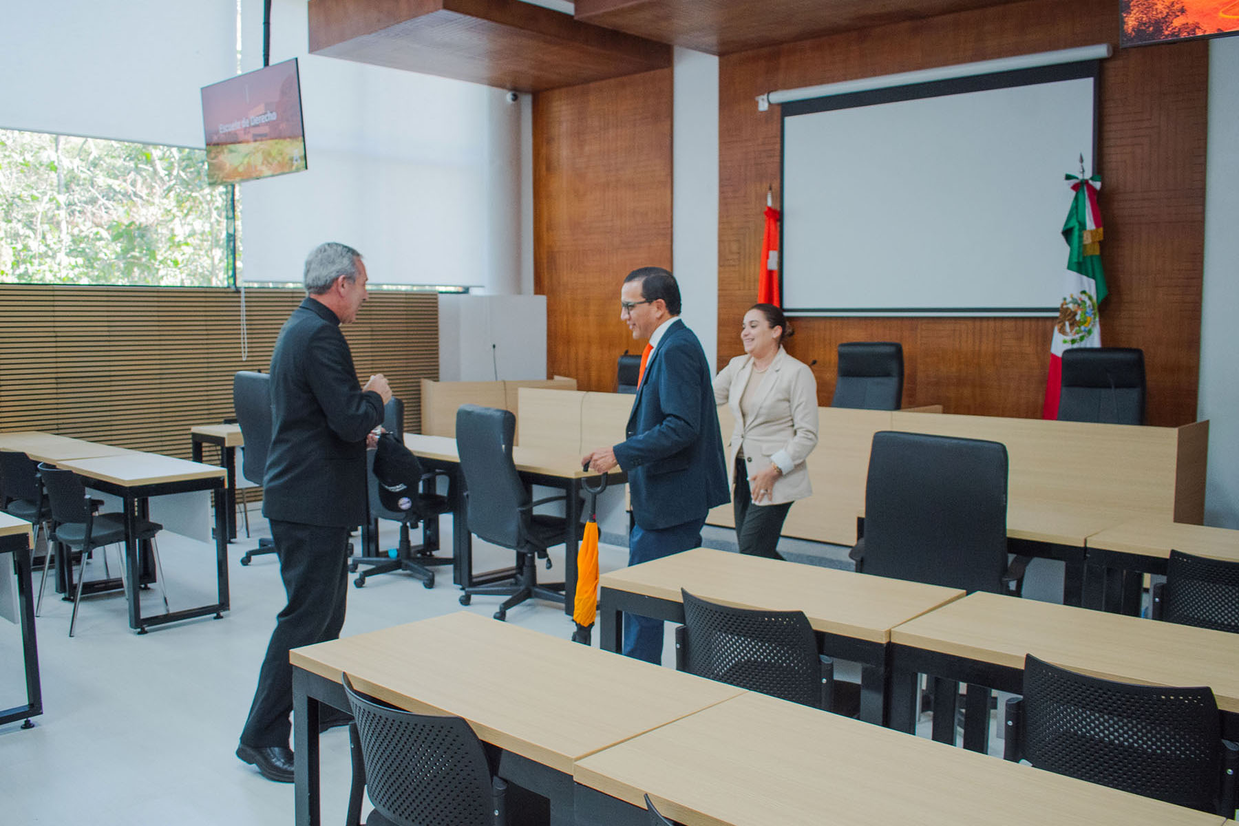 17 / 40 - Visita de Miembros de la Red Internacional de Universidades del Regnum Christi