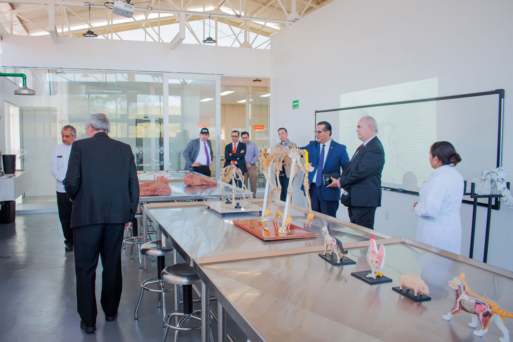 37 / 40 - Visita de Miembros de la Red Internacional de Universidades del Regnum Christi