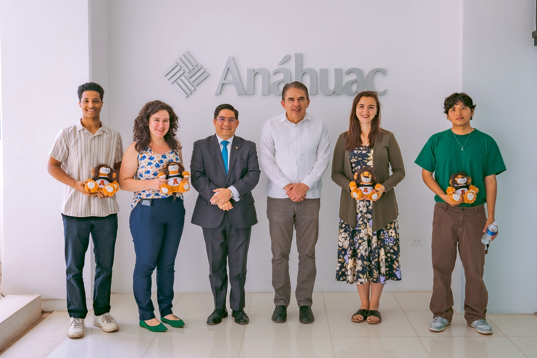9 / 10 - Rectoría Recibe a Nuestros Estudiantes de Incoming 202410: Bienvenidos a Nuestro Campus