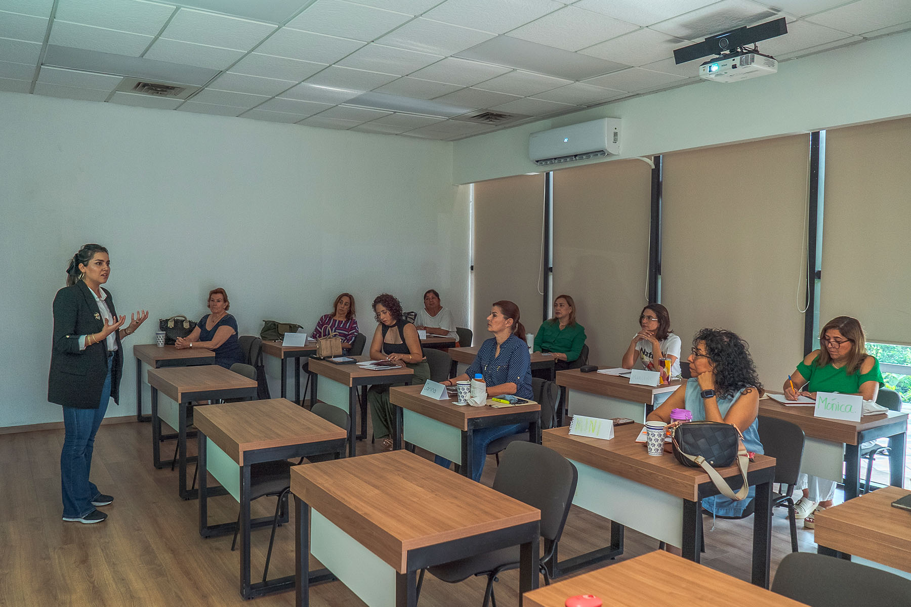 9 / 13 - Exitosa Apertura del Diplomado en Duelo y Resiliencia