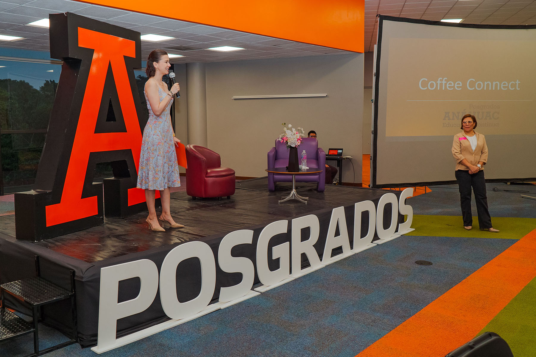 2 / 33 - Coffee Connect: Exclusivo para Alumnos de Posgrados y Educación Continua