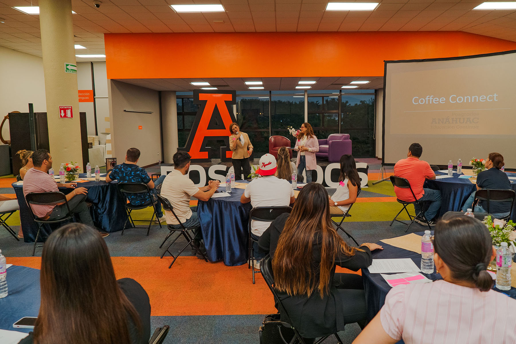 8 / 33 - Coffee Connect: Exclusivo para Alumnos de Posgrados y Educación Continua
